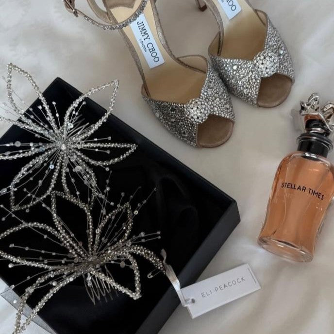 ASYMMETRIC ARIA FLOWER