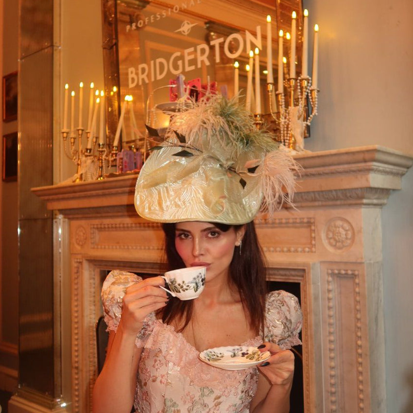 BRIDGERTON STYLE CLARA LYDIA 38Ø