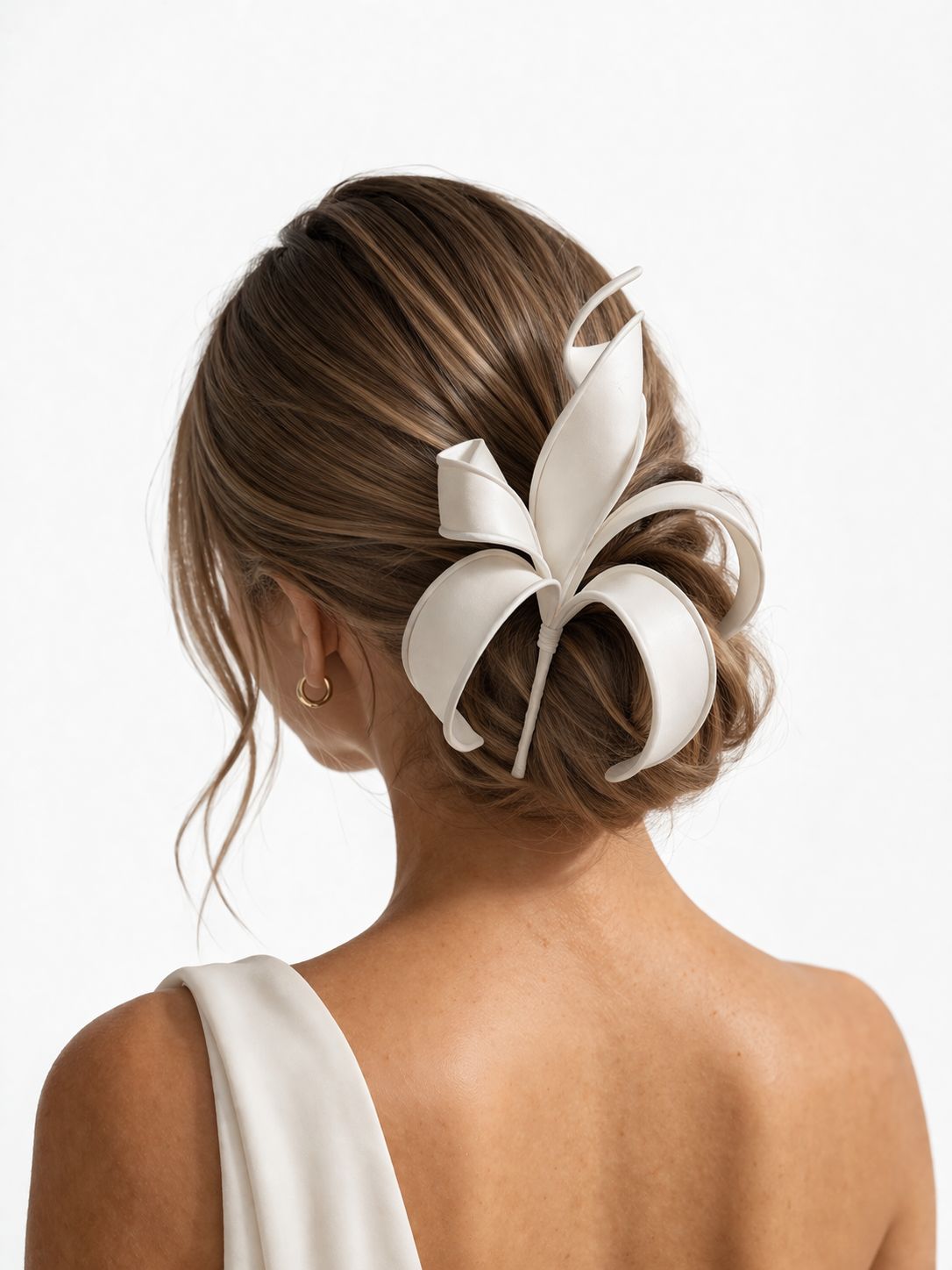 Lilly Form Bridal Hair Piece